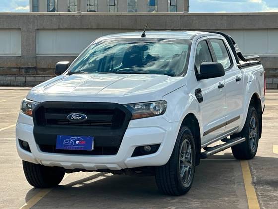 FORD RANGER 2.2 XLS 4X4 CD 16V DIESEL 4P MANUAL FORD RANGER 2.2 XLS 4X4 CD 16V DIESEL 4P MANUAL